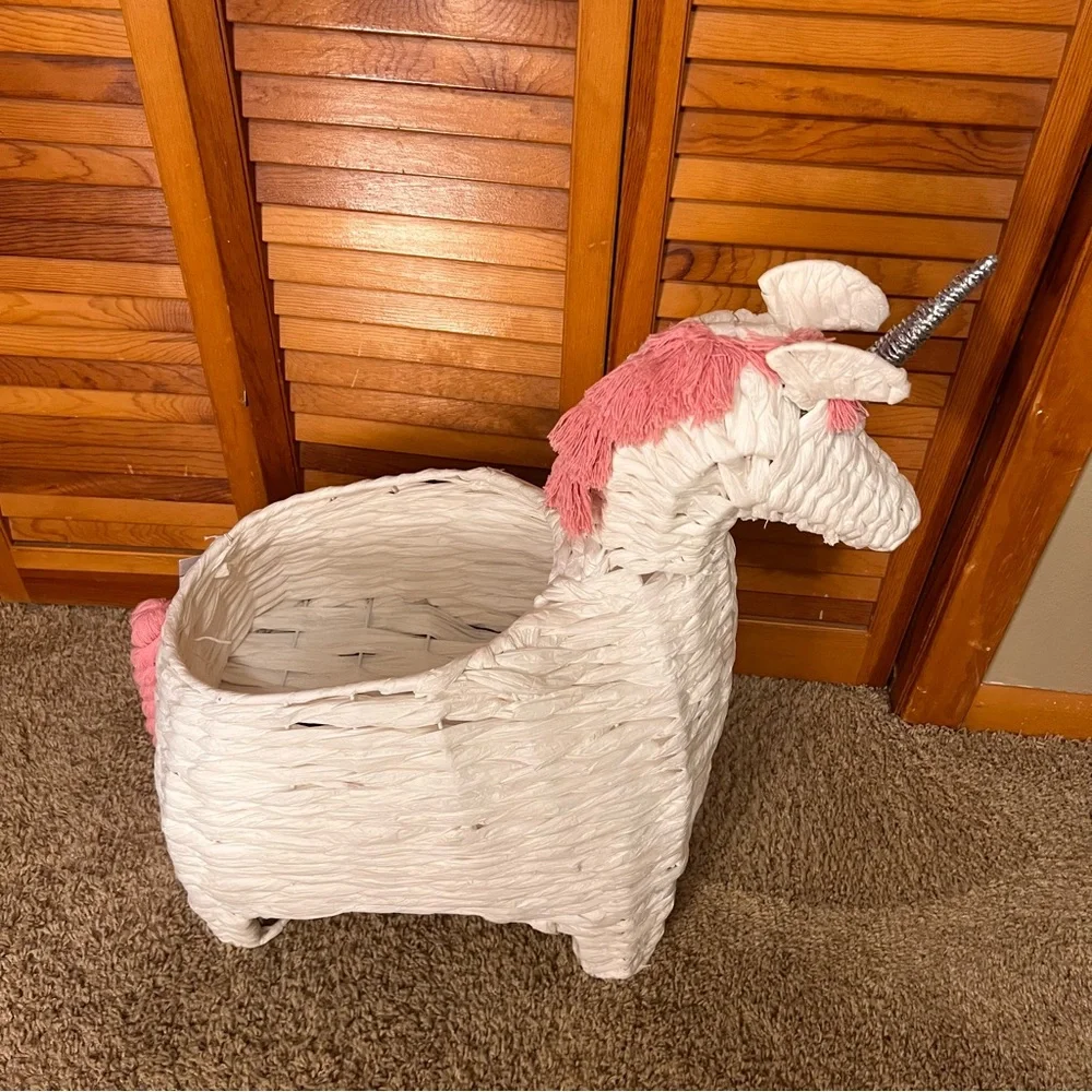 NWT Unicorn kids Rope Basket - Picture 1 of 15